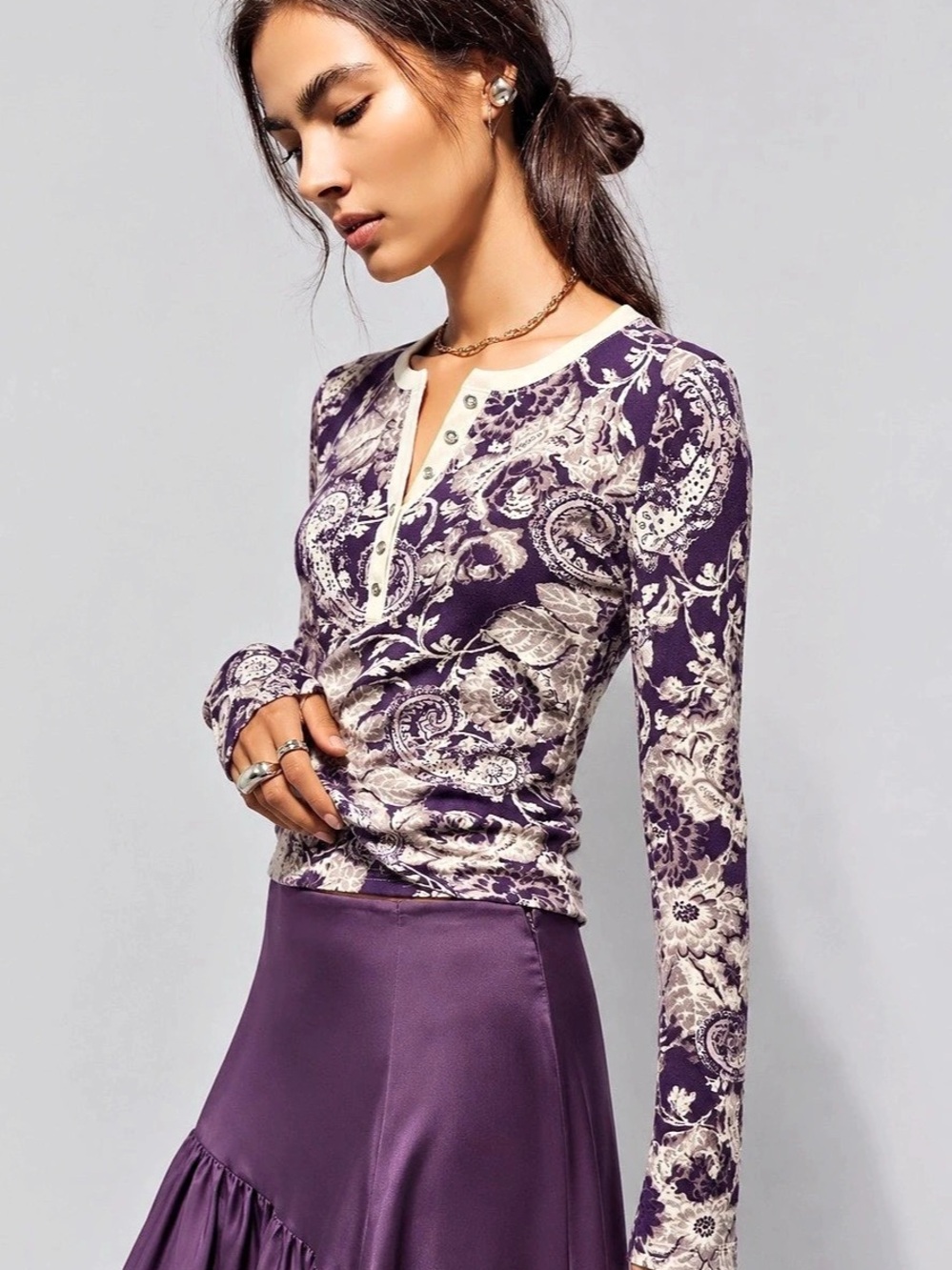 339. Karen Scott Paisley Long Sleeve Top in Purple & White Size Small